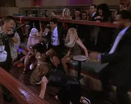 《邮船大浩劫》：惊心动魄的真实事件改编，见证人性的光辉与海洋的残酷